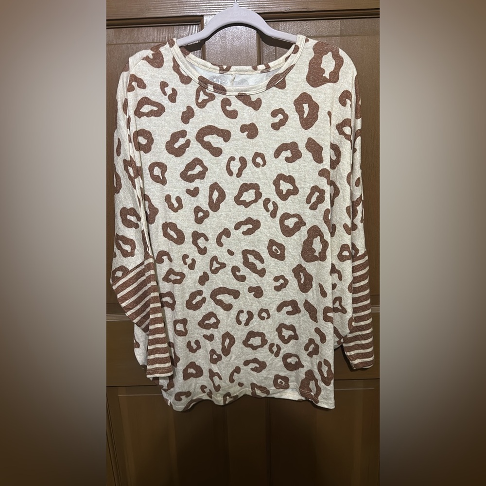 Maurices Leopard Print Long Sleeve Top